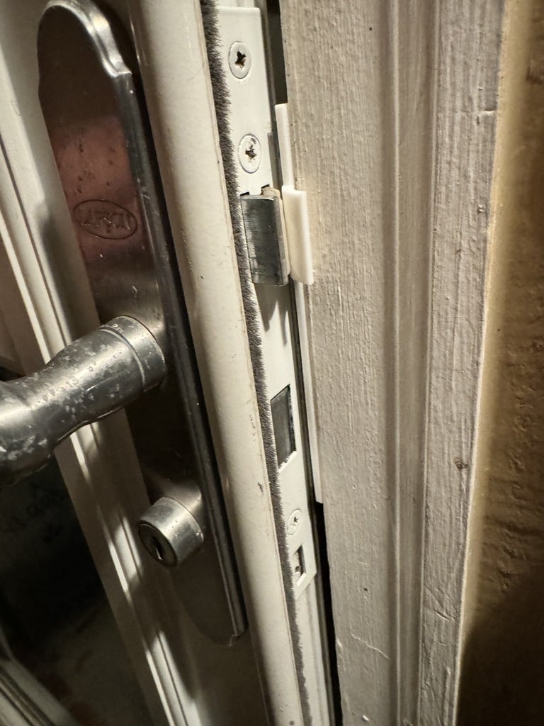 Strike Plate For Storm Door 3d model