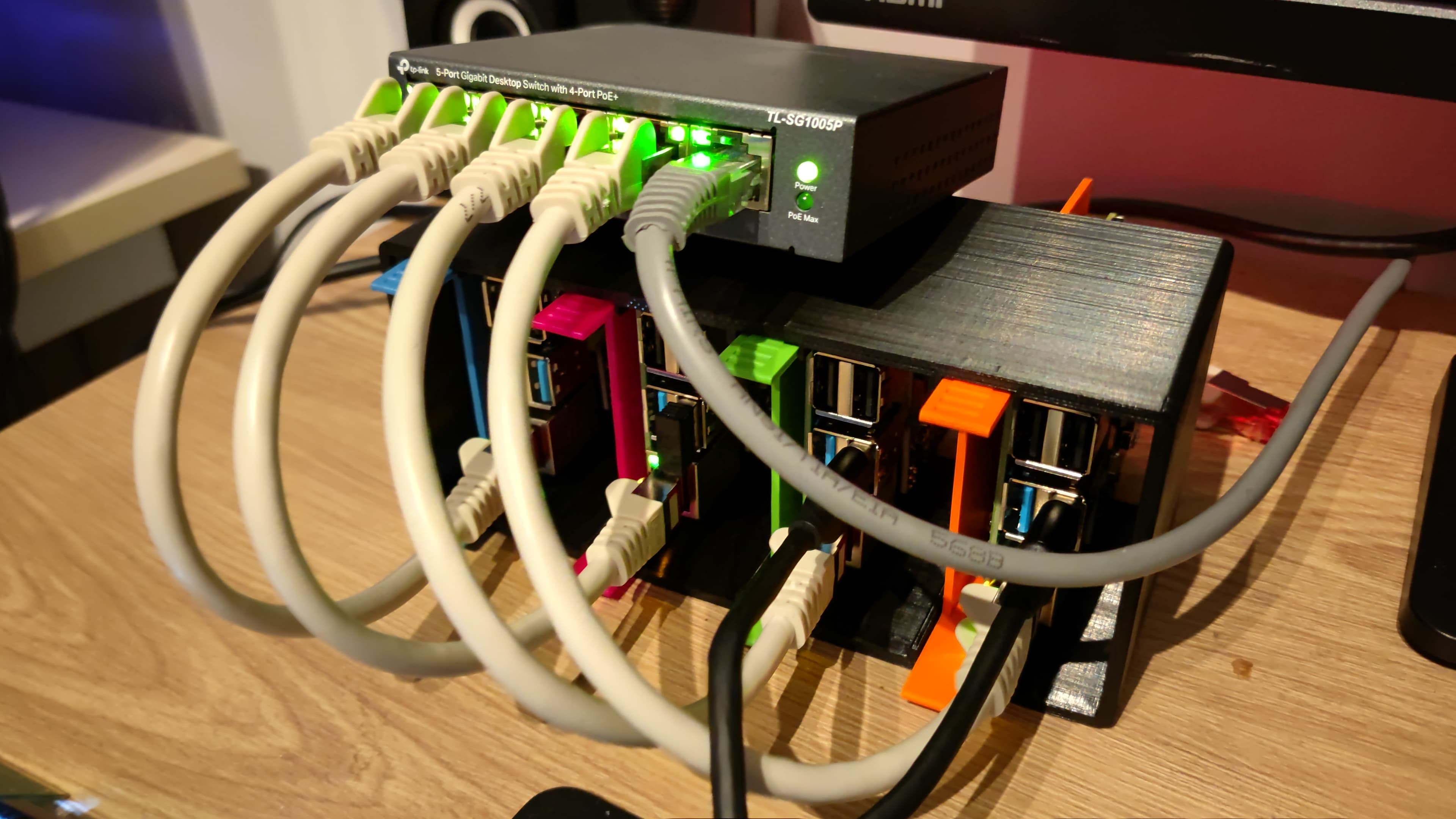 Simple Raspberry Pi Cluster Rack 3d model