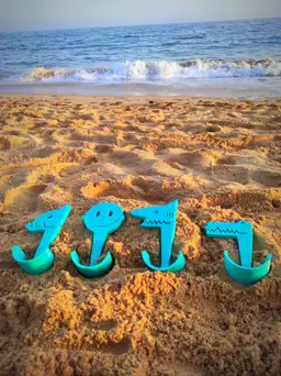 Happy Smile :) - Beach Towel Anchor - Print in Place 3d model