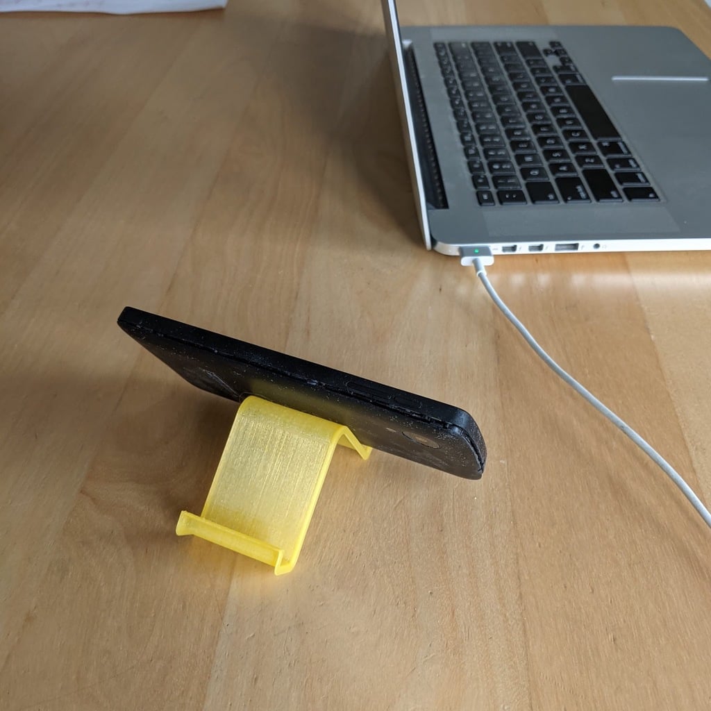 End of The Roll Phone Stand 3d model