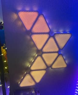 Jano-Leafs 1.0: 3D Printed Wall Mounted LED Panels (Triangular) 3d model