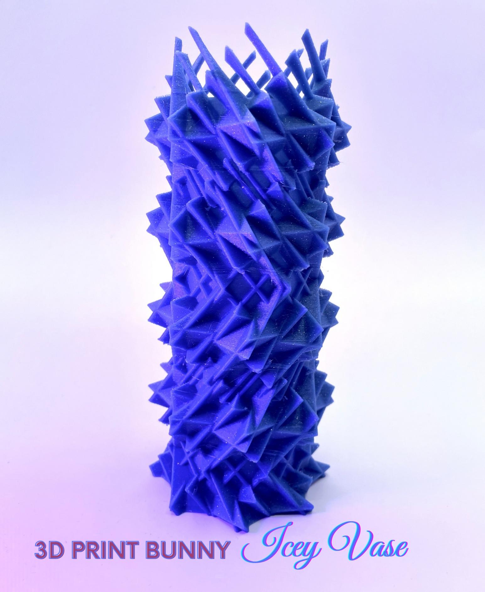 Icey Vase - Capricorn Sparkle Blue PLA - 3d model