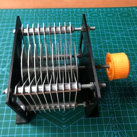 TA1LSX-Butterfly Capacitor End_Plates_FixedHoles.stl 3d model