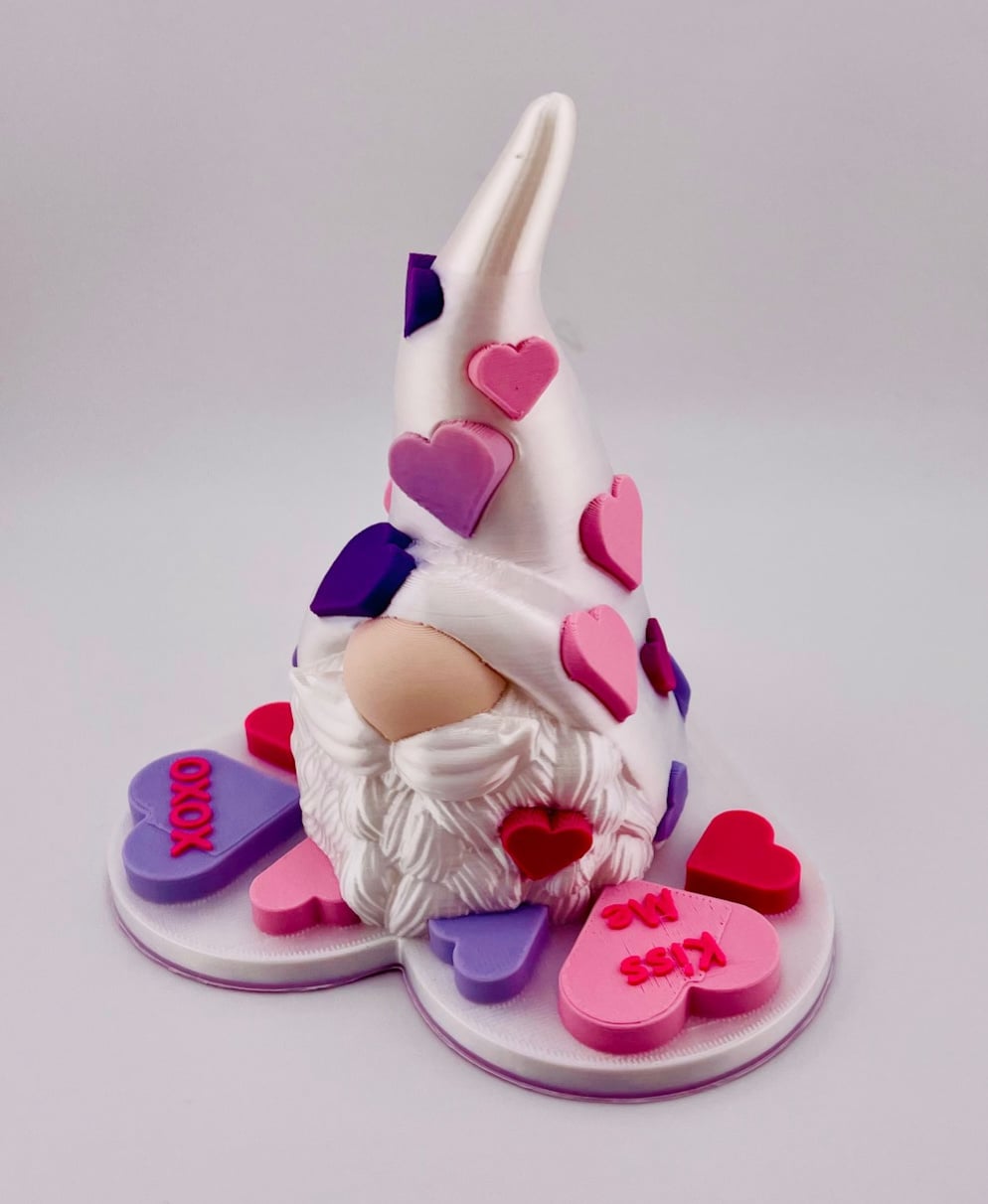 Valentines Day Gnome with Base 3d model