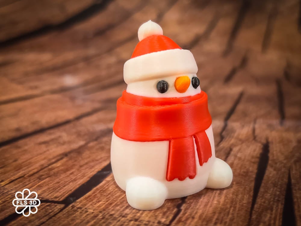 Snowman with Christmas hat - Commercial license 3d model