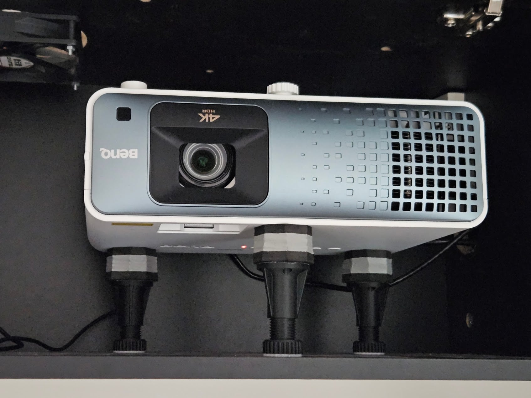 Excellent design to support my projector
