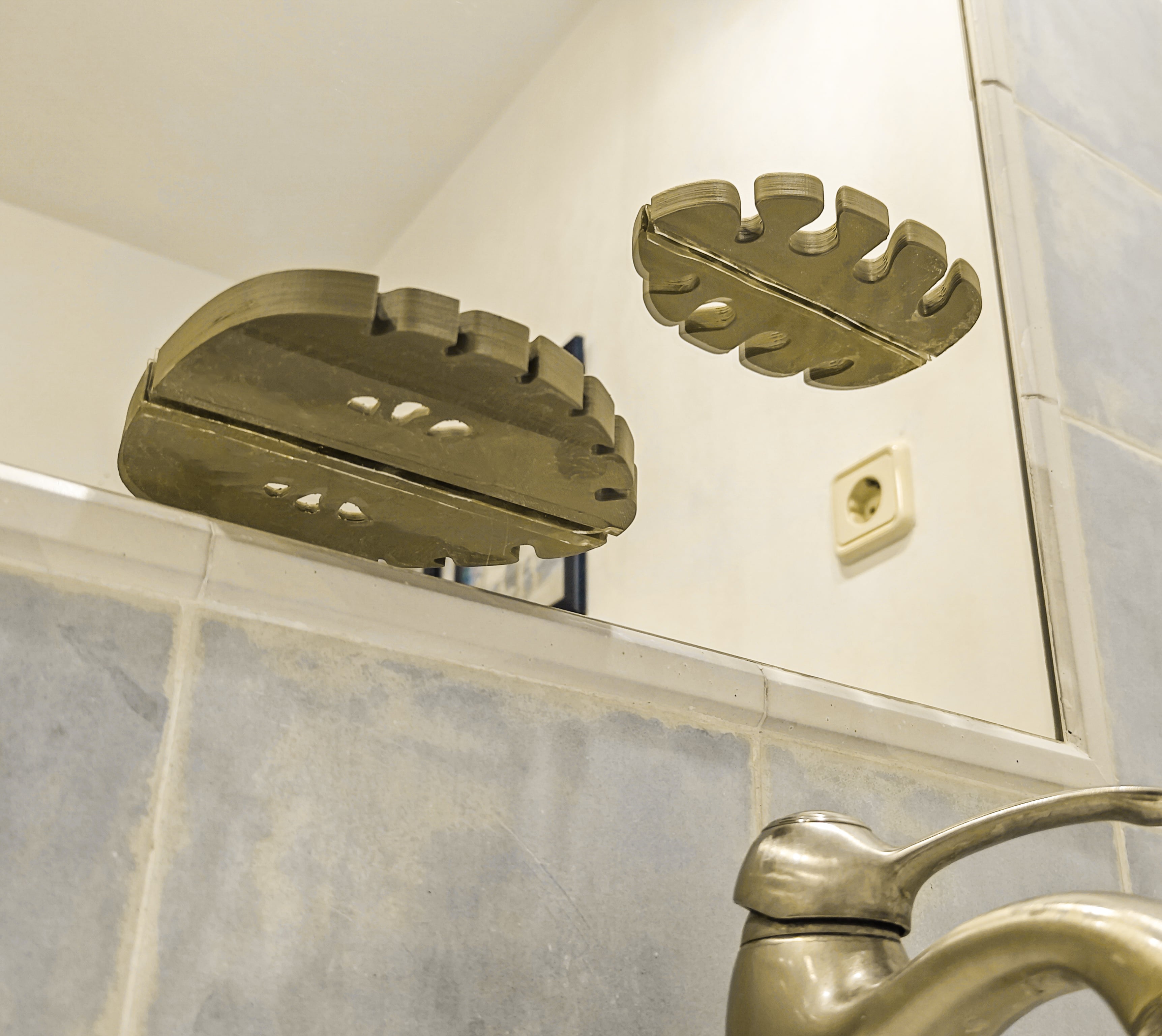 Mirror leaves 3d model
