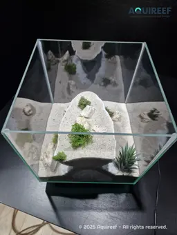 Aquarium & Terrarium Tower Cliff Cave | Vertical Cliff Hide with Shelter for Fish and Reptiles 3d model