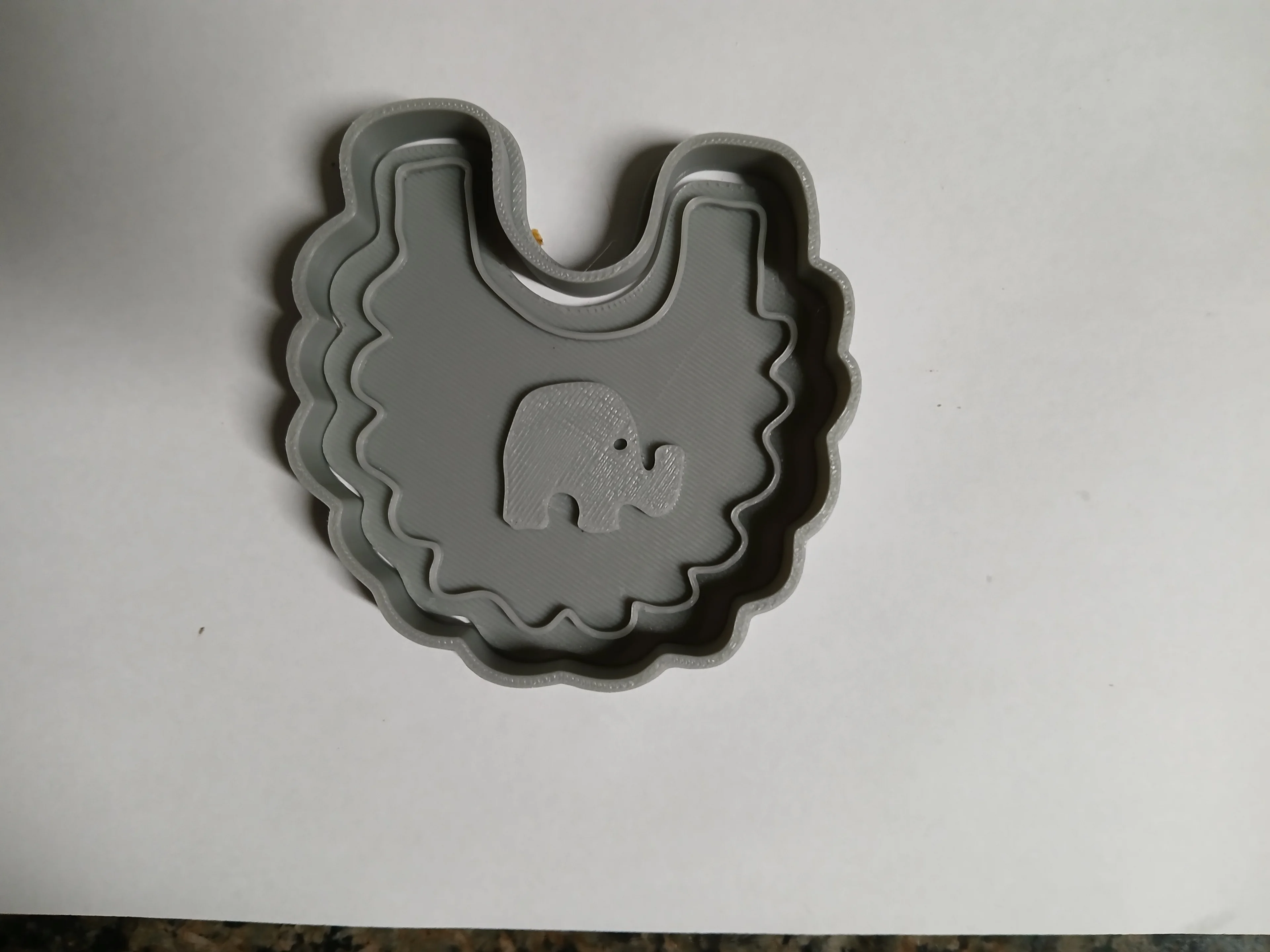 Baby Bib Cookie Cutter.stl 3d model