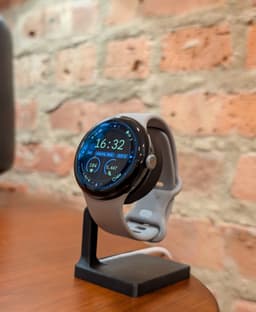 Pixel Watch 2 & 3 Charging Stand - Cliff Hanger 3d model