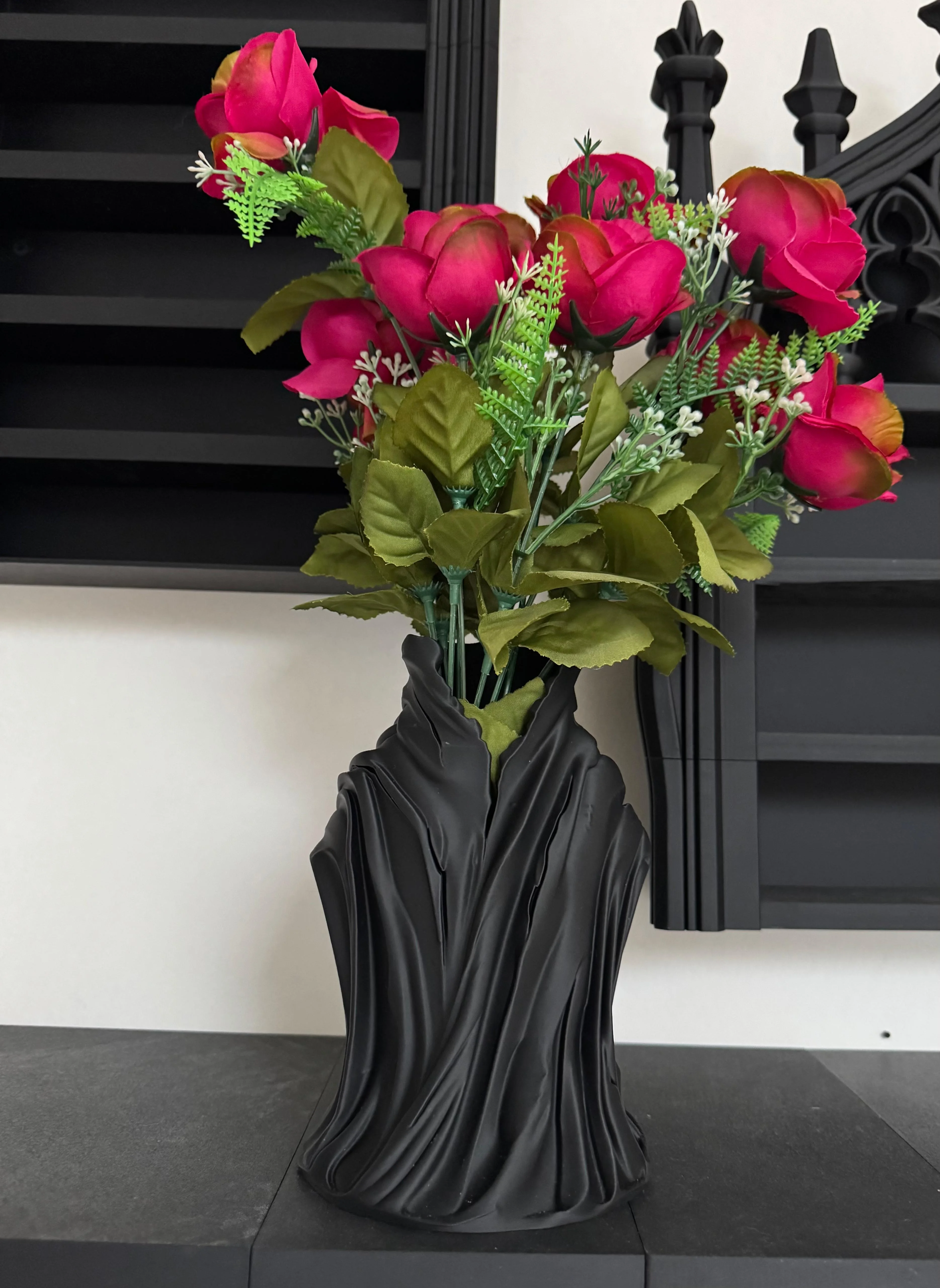 Wraith Vase Gothic Home Decor Victorian Gothic Dark Academia Decor Watertight Vase 3d model