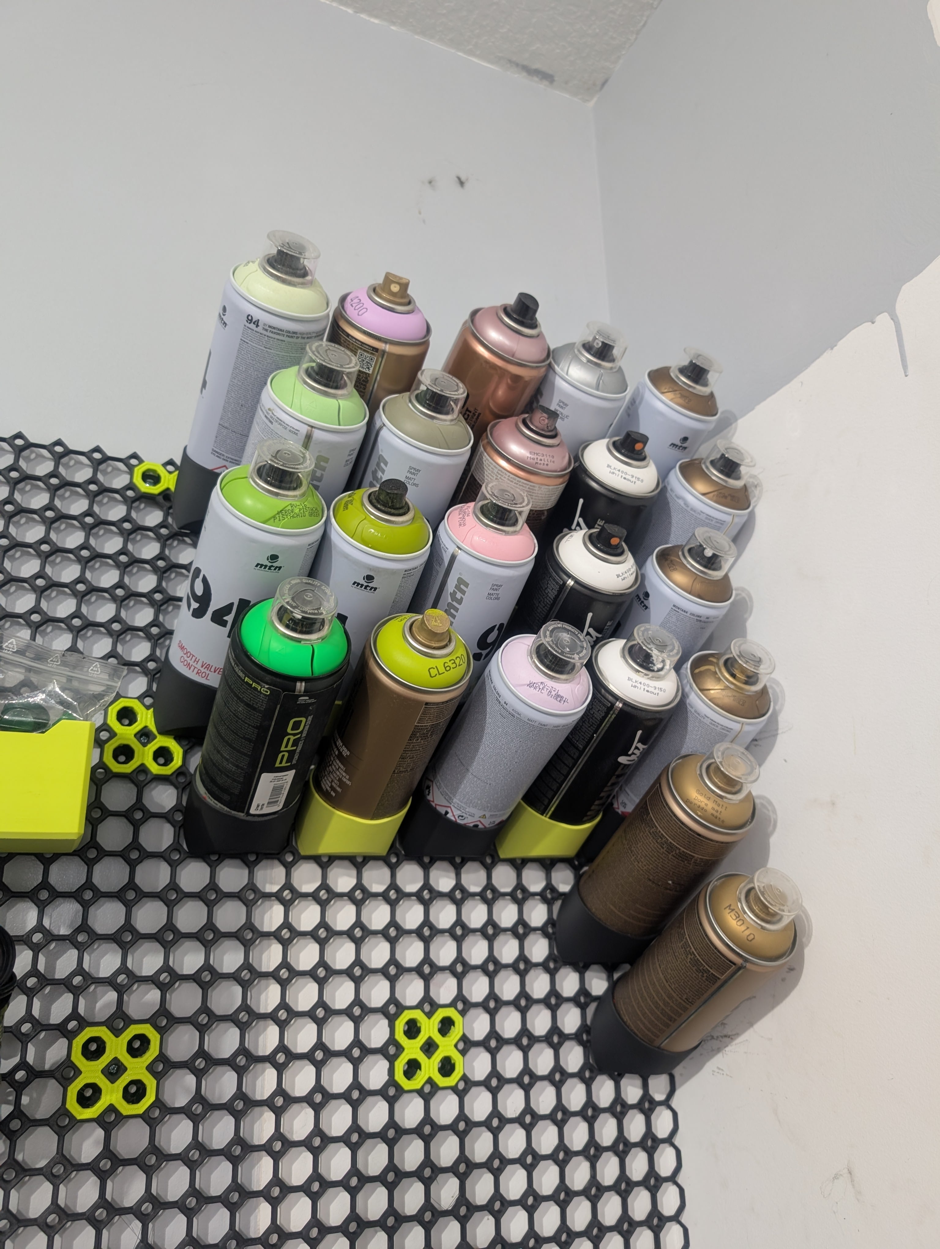 Multiboard Angled Spray Can Holder 3d model