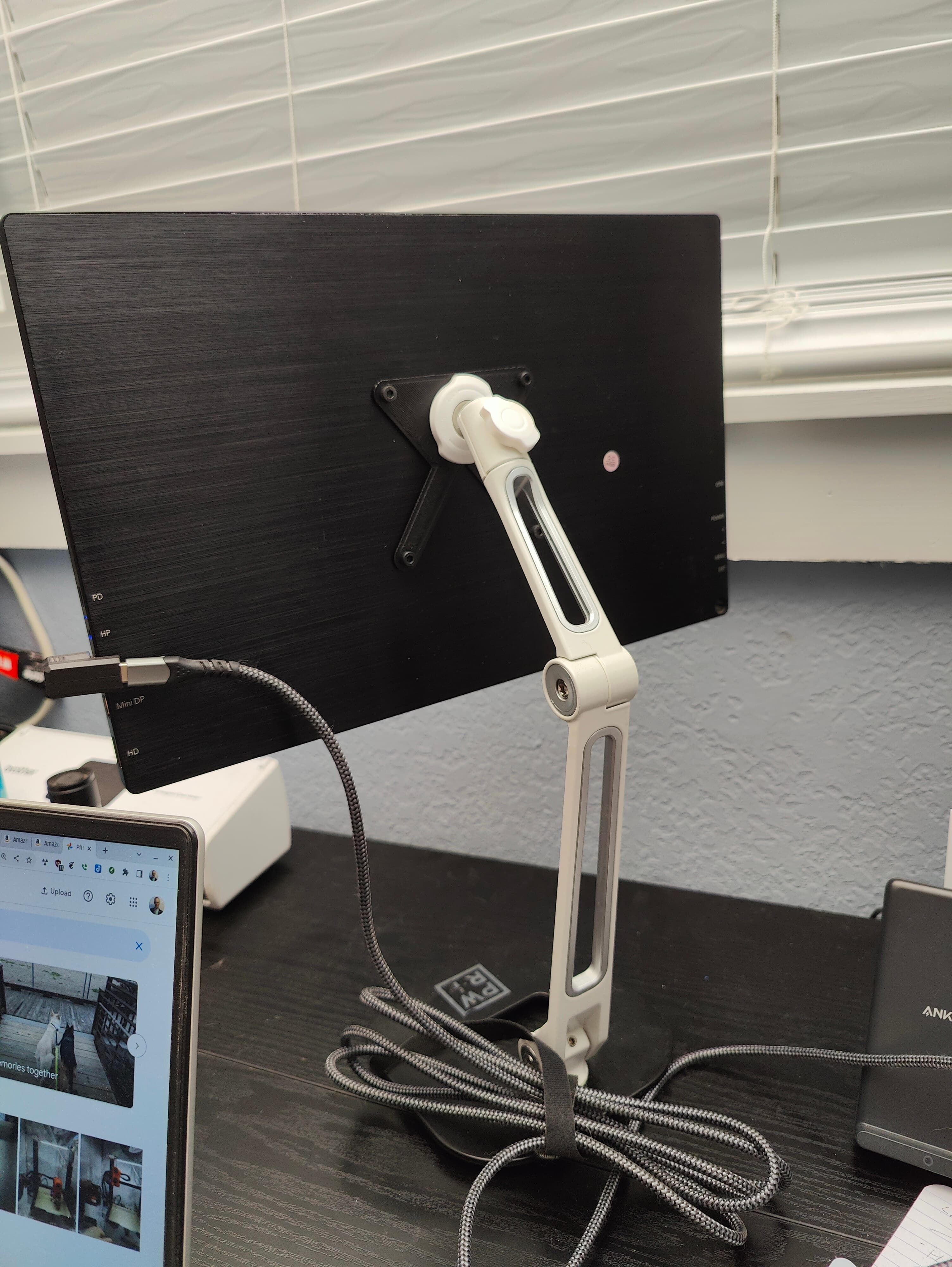 Portable LCD Adapter 3d model