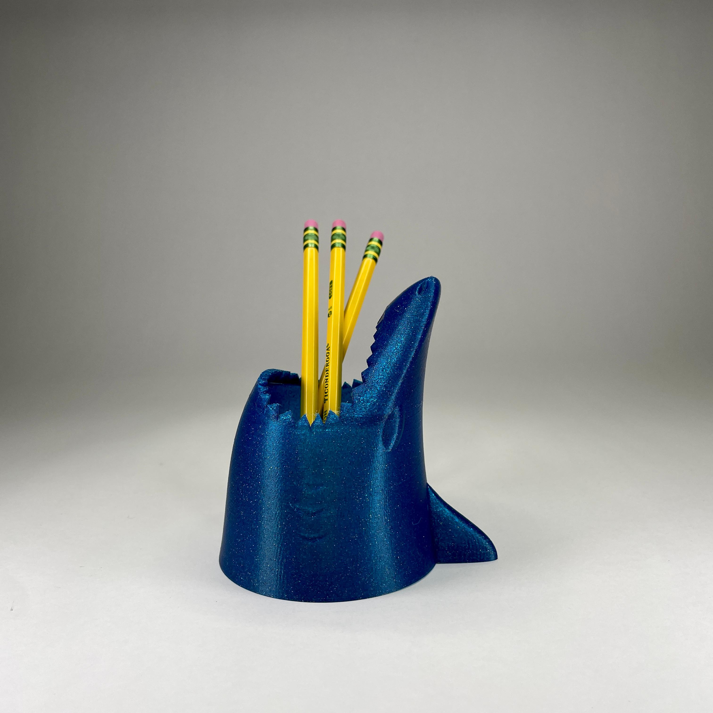 Organic Organizers: Shark Pencil Cup 3d model