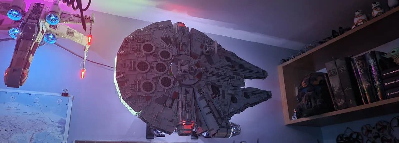 Lego 75192 UCS Millennium Falcon Vertical Stand Wall Mount 3d model