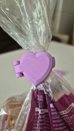 Heart Bag Clip 3d model