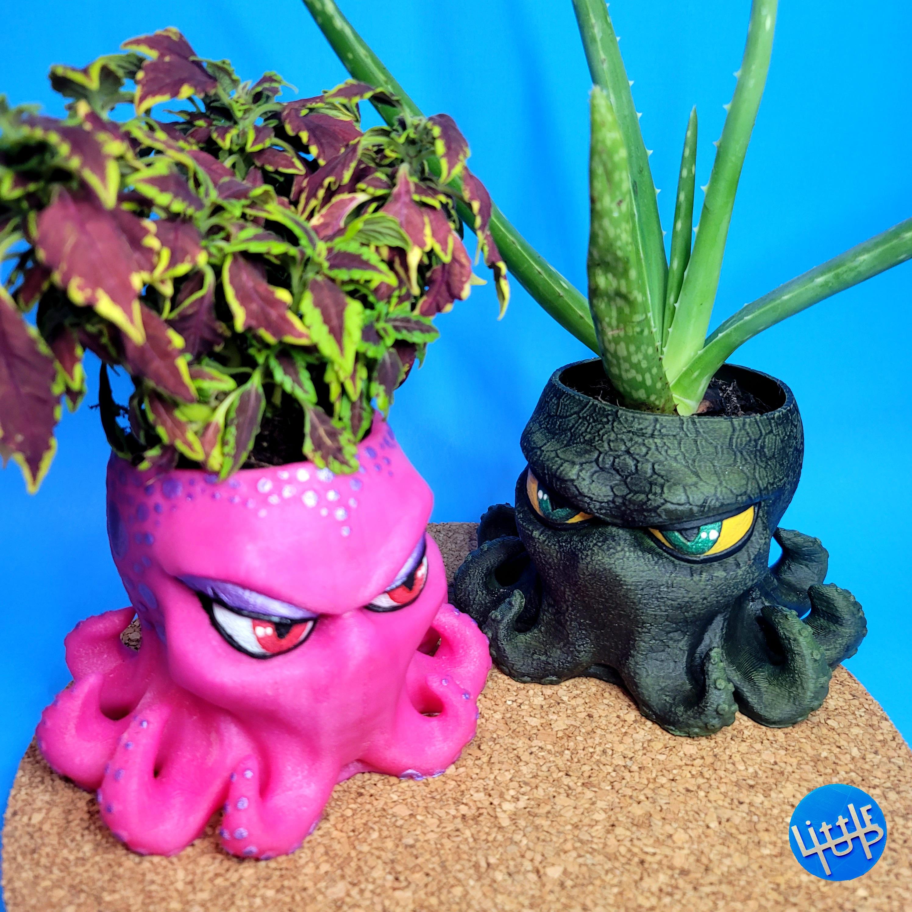 His and Hers Cthulhu planters 3d model