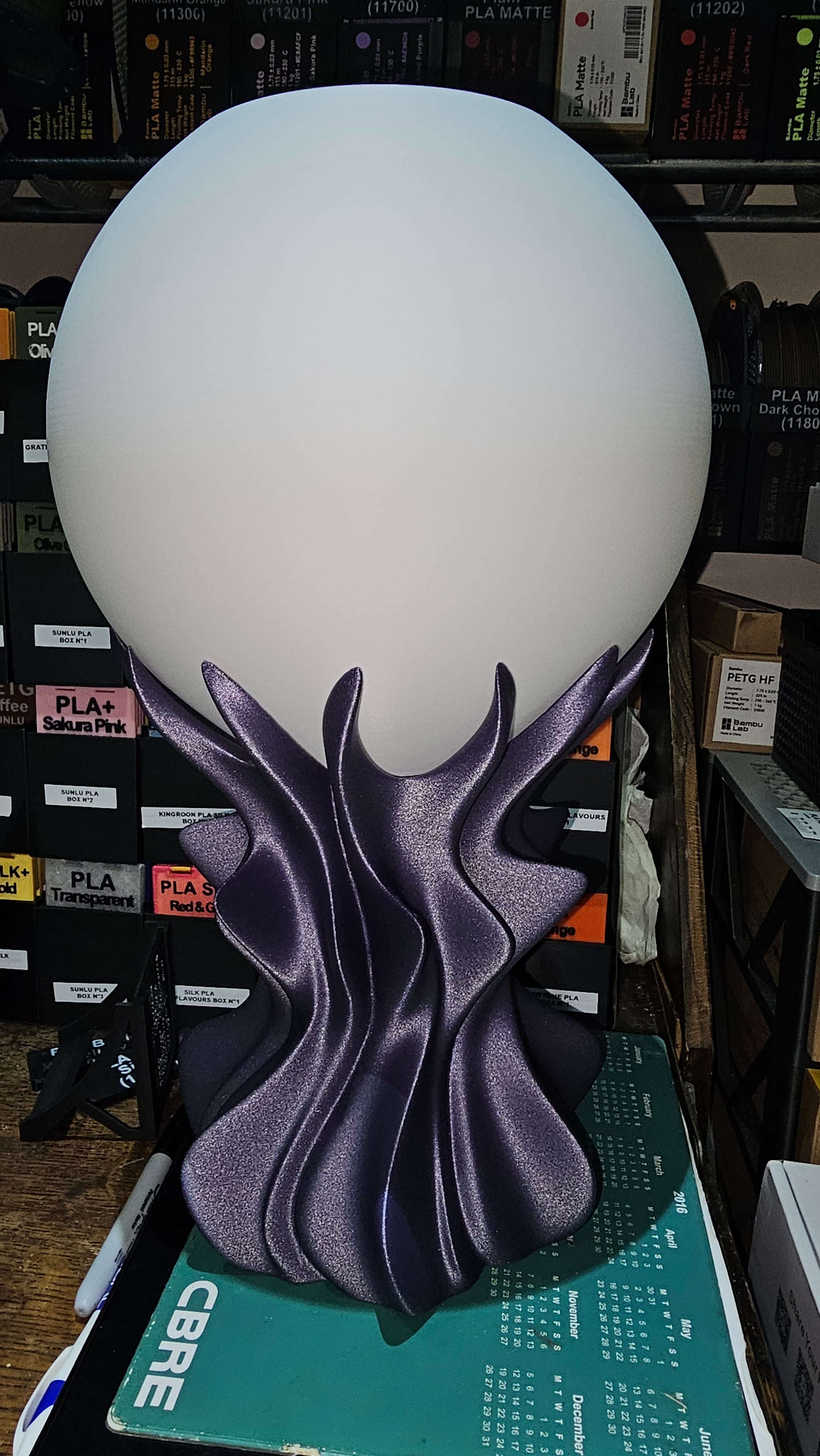 Printed in Sunlu matte white and Ziro Diamond Glitter in Lavender, this lamp came out beautifully. The pictures really don't do the finish and colour justice.