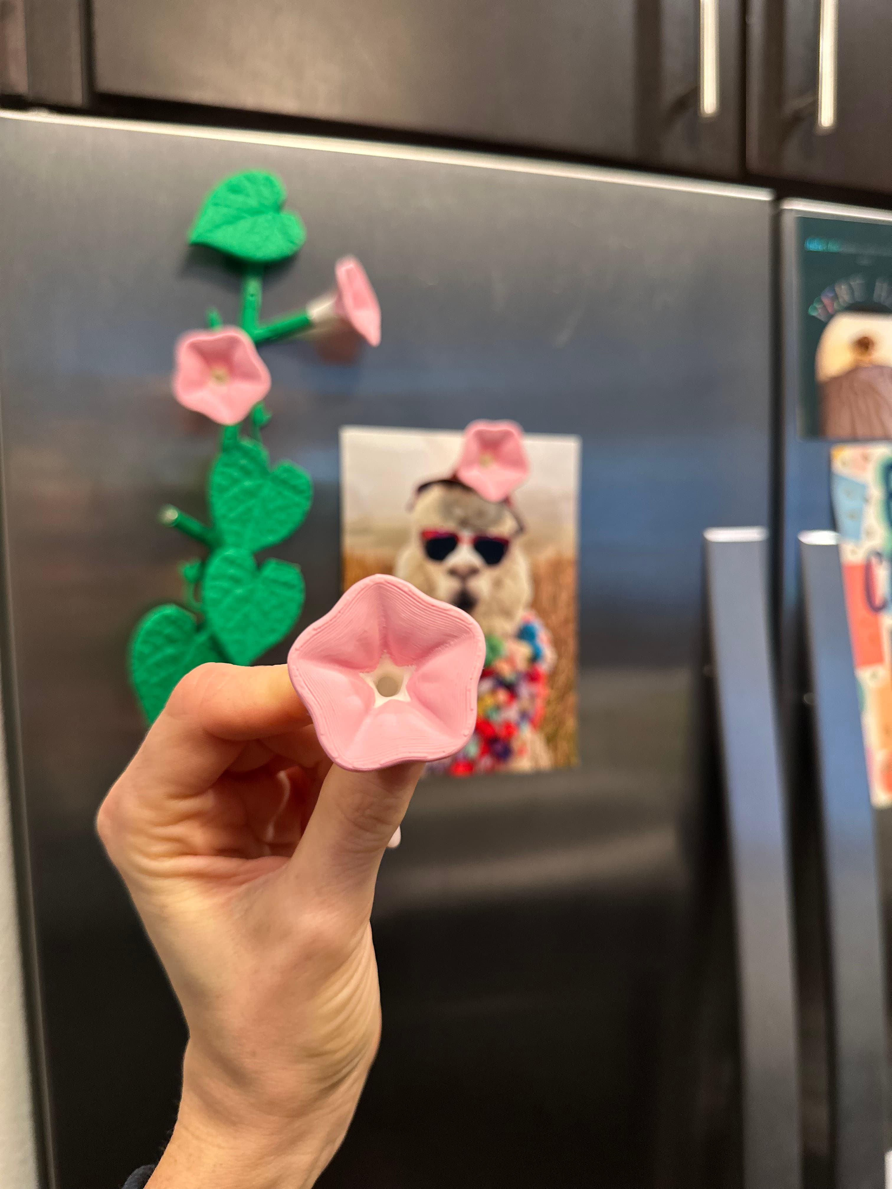 Print super cleanly! No issues. I think you'll definitely want a tool to insert the magnets cleanly because by hand was kind of tricky.
Also selling this on my storefront now if you want to check it out!