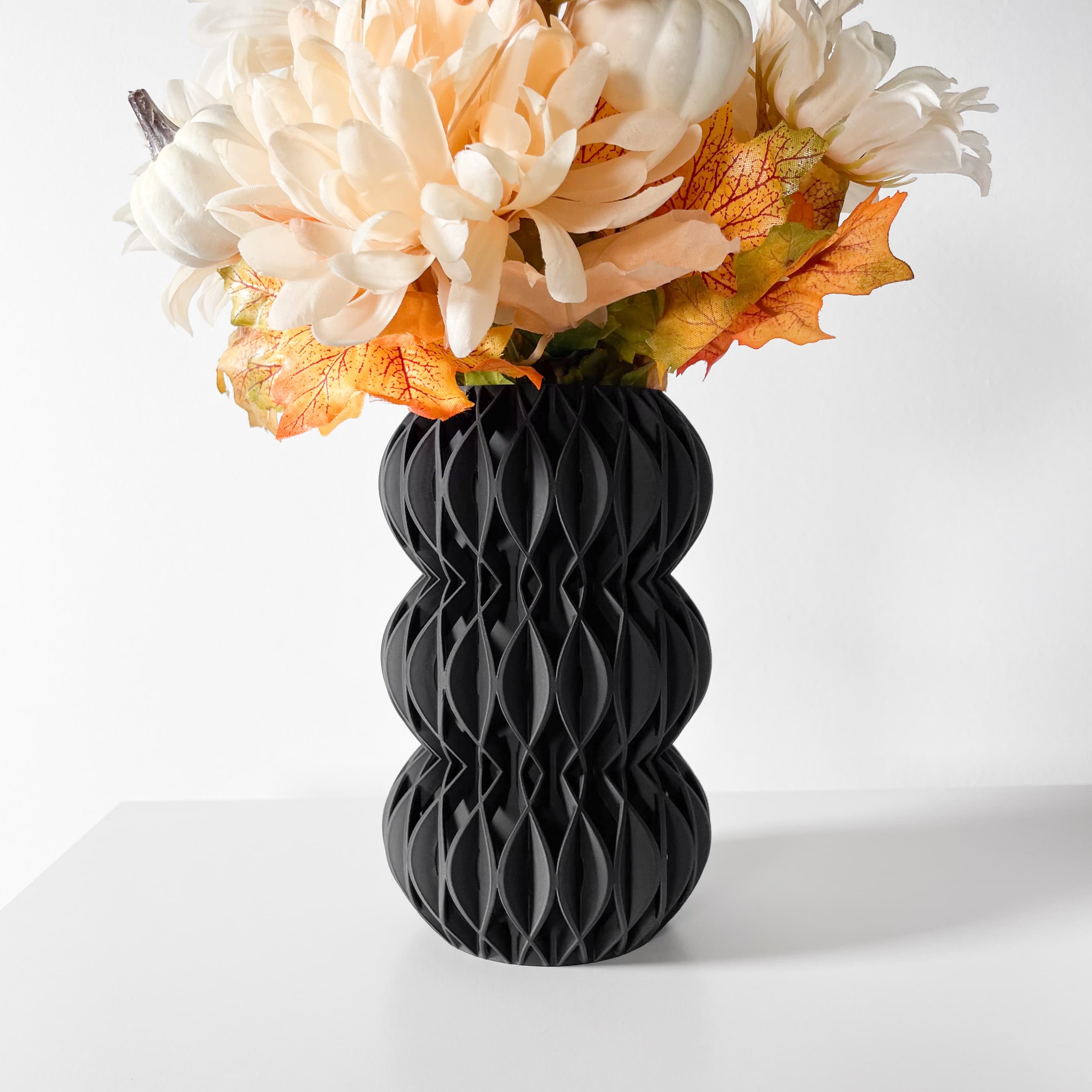 The Revan Vase, Modern and Unique Home Decor for Dried and Preserved Flower Arrangement | STL File 3d model