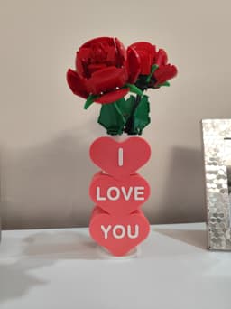 Valentine Heart Vase – “I Love You” Rose Vase 3d model