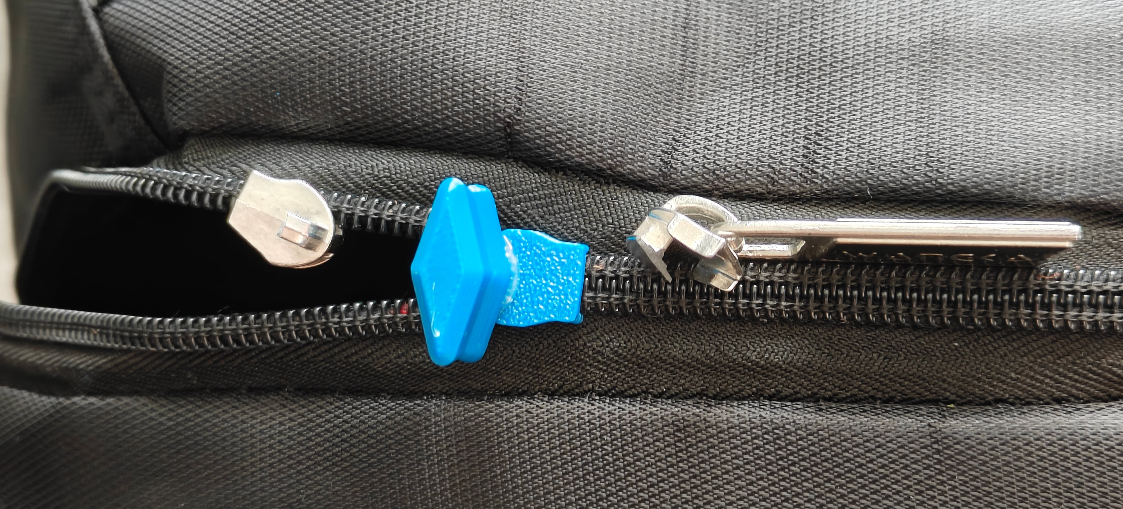 Zipper slider repair 3d model
