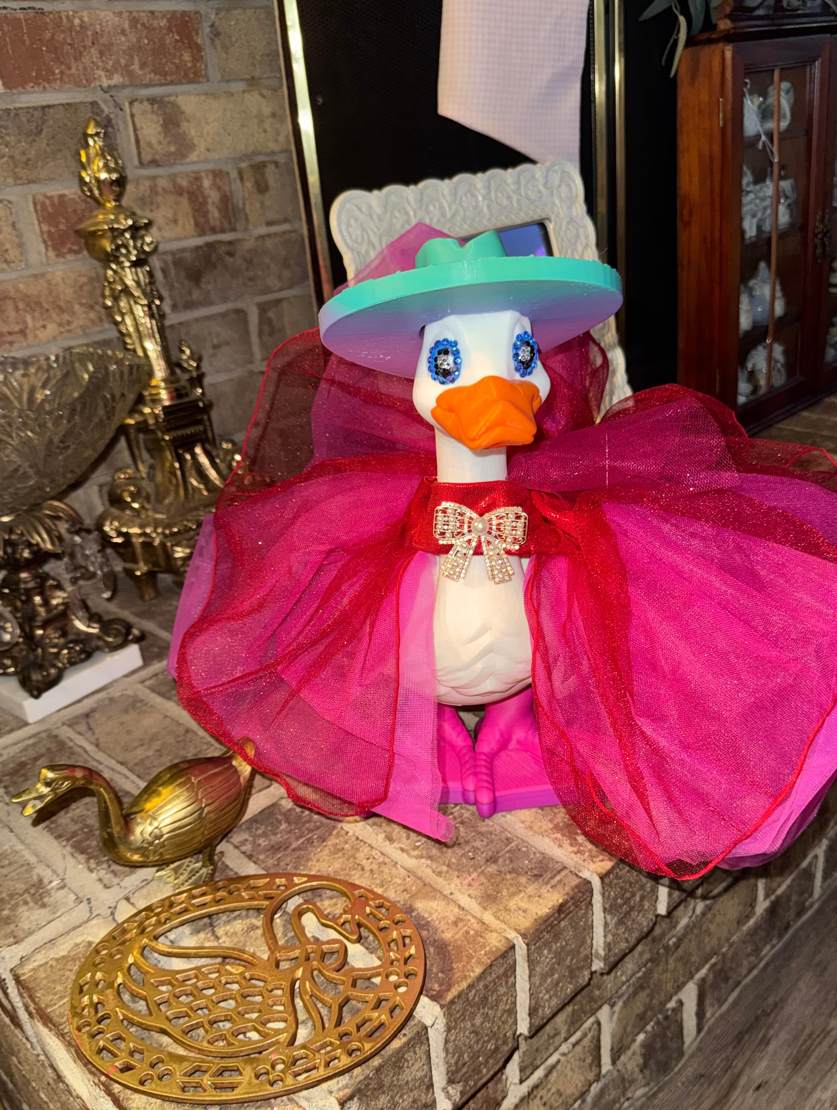 Thank you so much for making this fun print. I love it! Could you make a fascinator that snaps on the head? She is preparing her Kentucky derby outfit.
