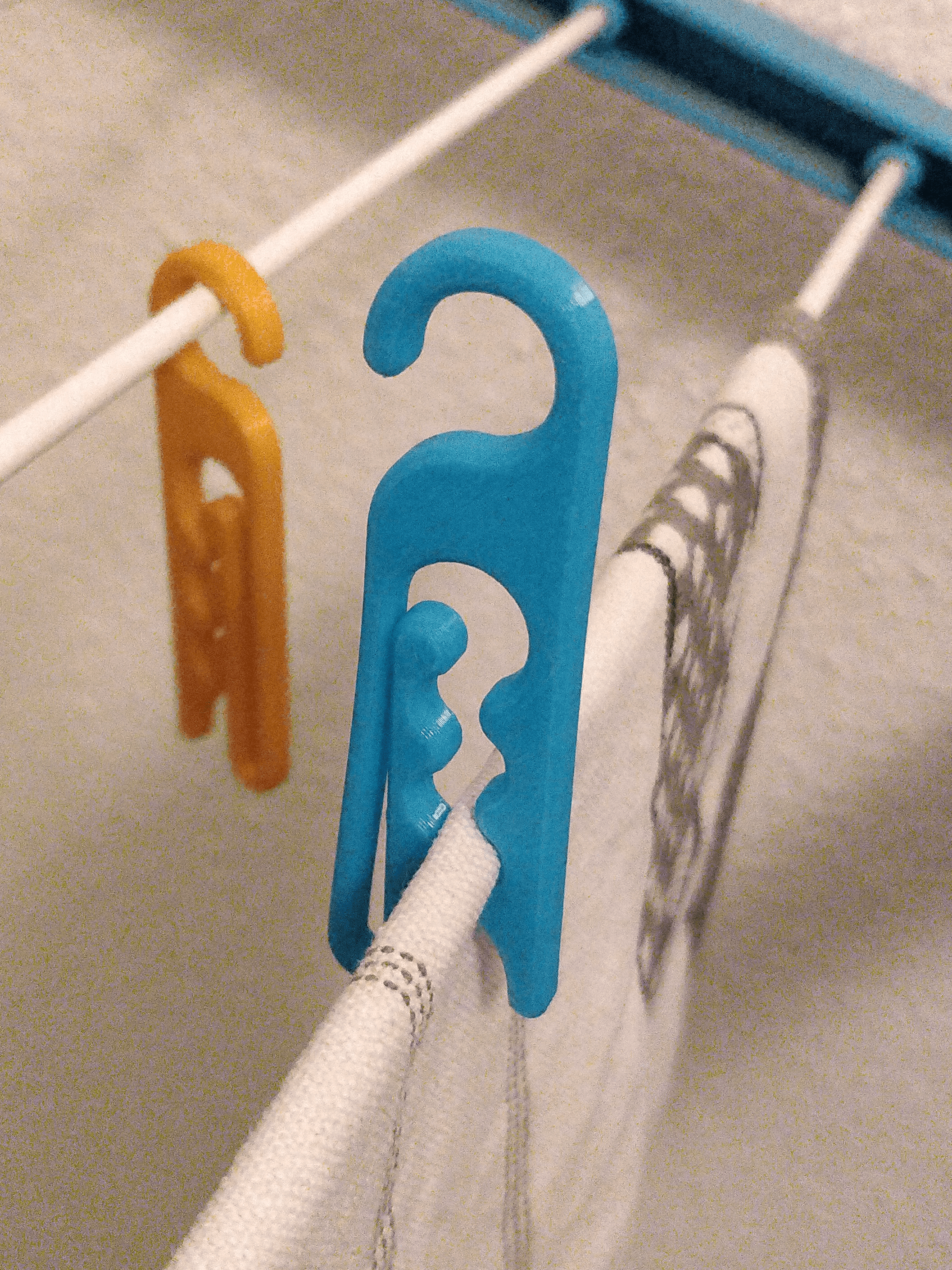 Clothespin With Hook 3d model