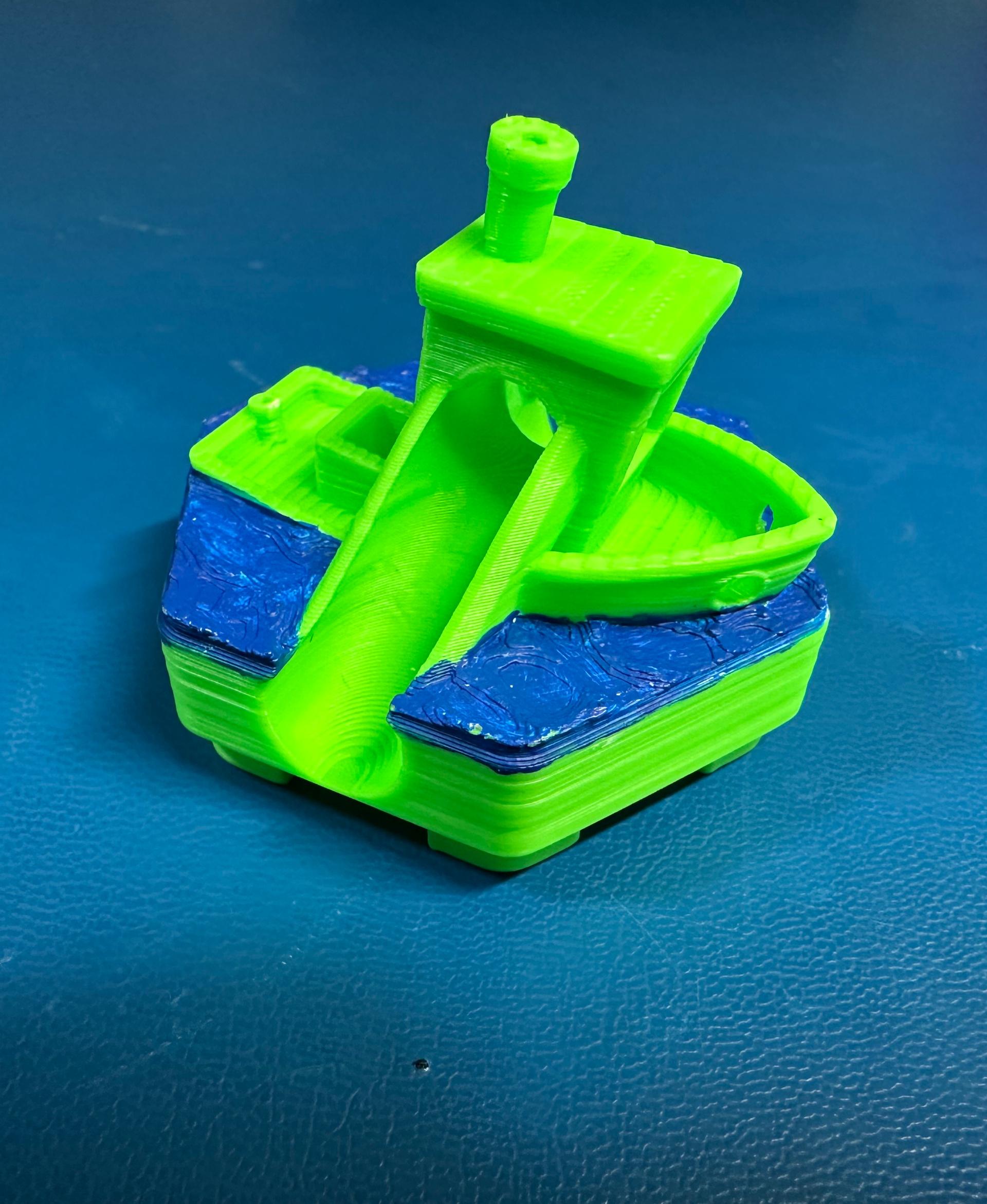 Hextraction - Benchy Tile - Elegoo PLA+ Green with blue paint - 3d model