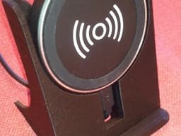 Qi Wireless Charger Cradle Stand for Samsung Galaxy S7 Edge, Galaxy S8, S9 and S10 3d model