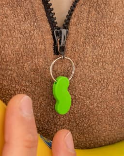 Squiggle Zipper Pull 3d model
