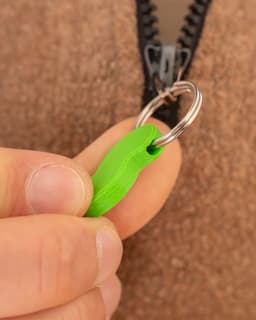 Squiggle Zipper Pull 3d model