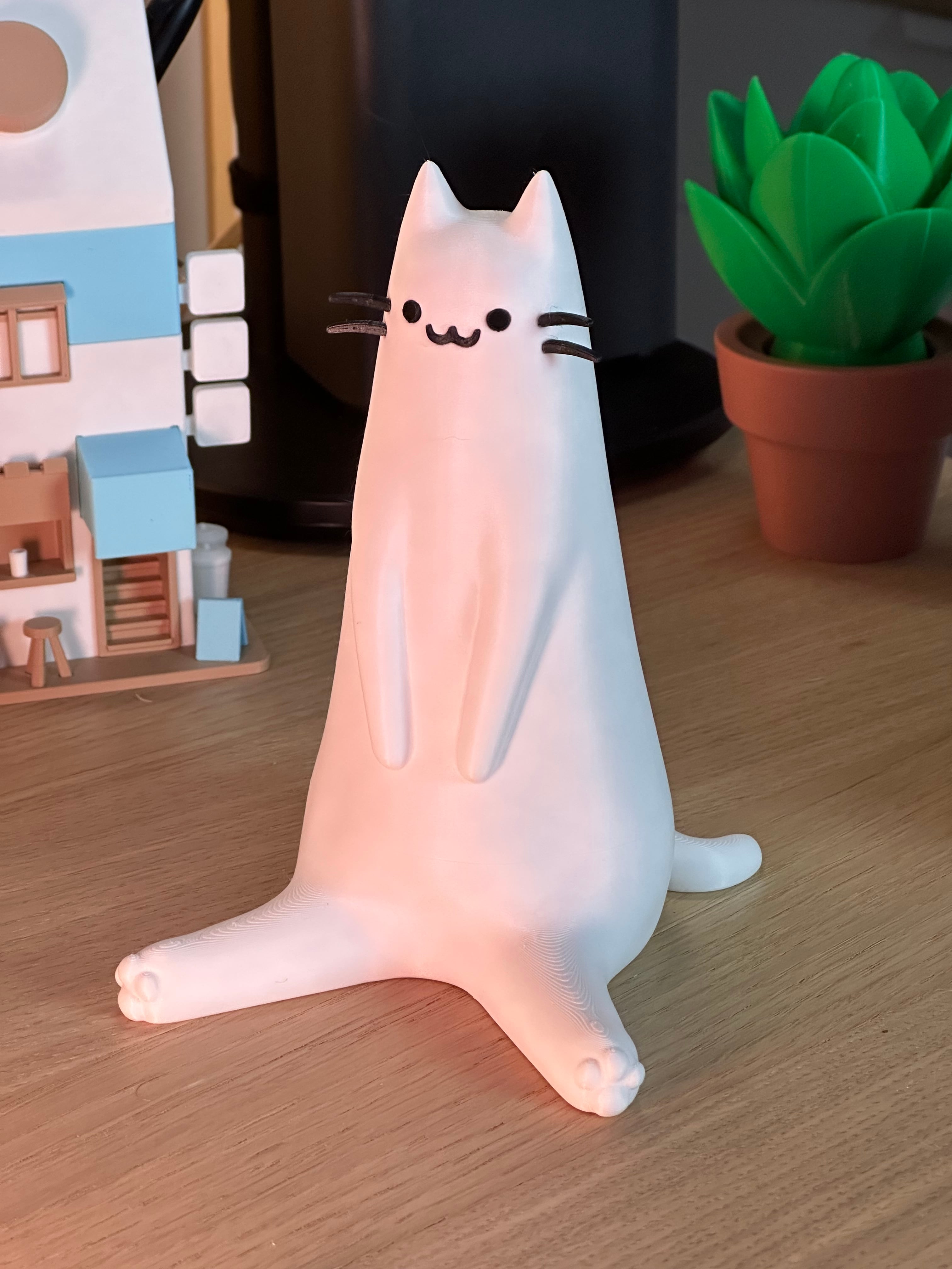 Sitting Cat Desk Decor 3d model