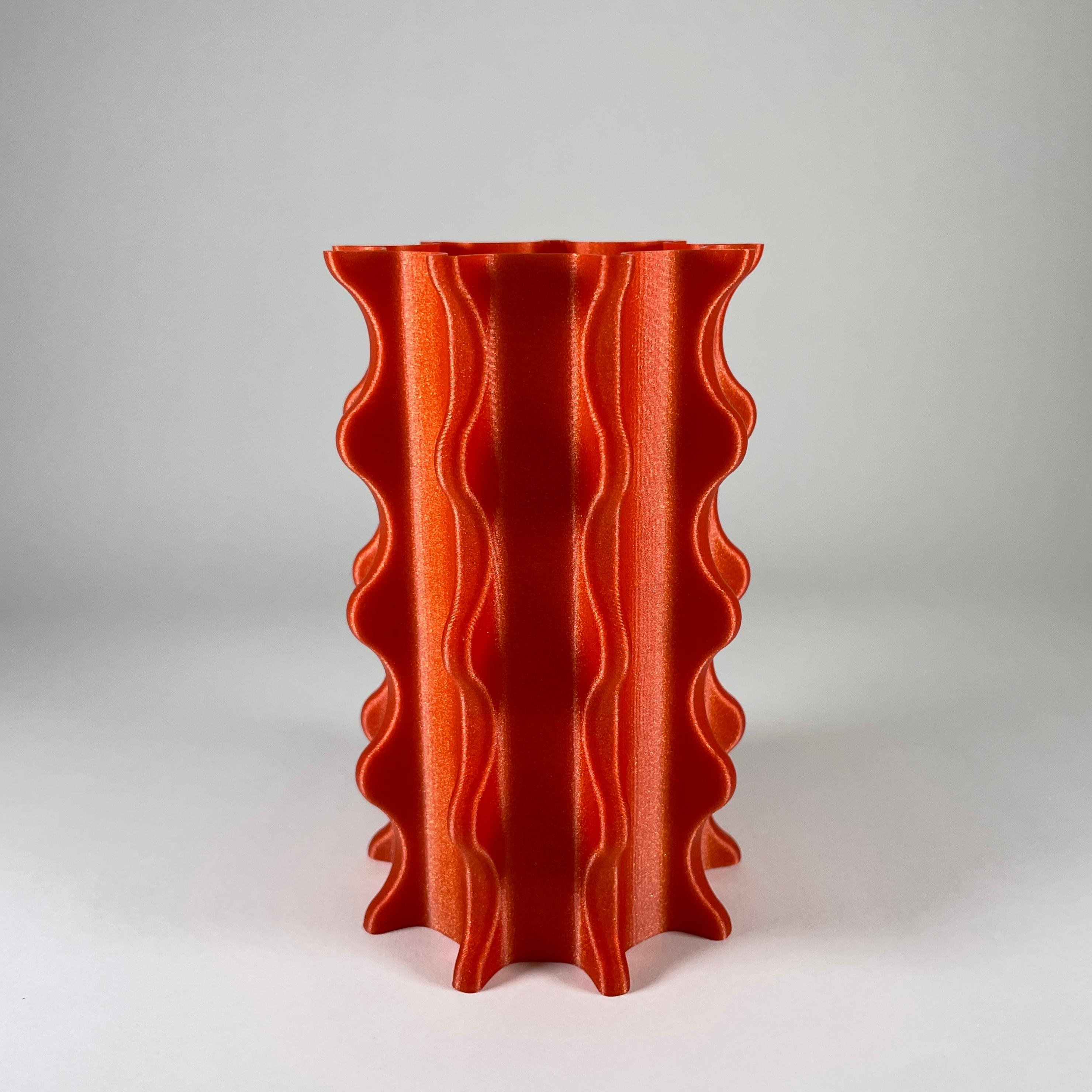 Wavey Wednesday Vase 03 3d model