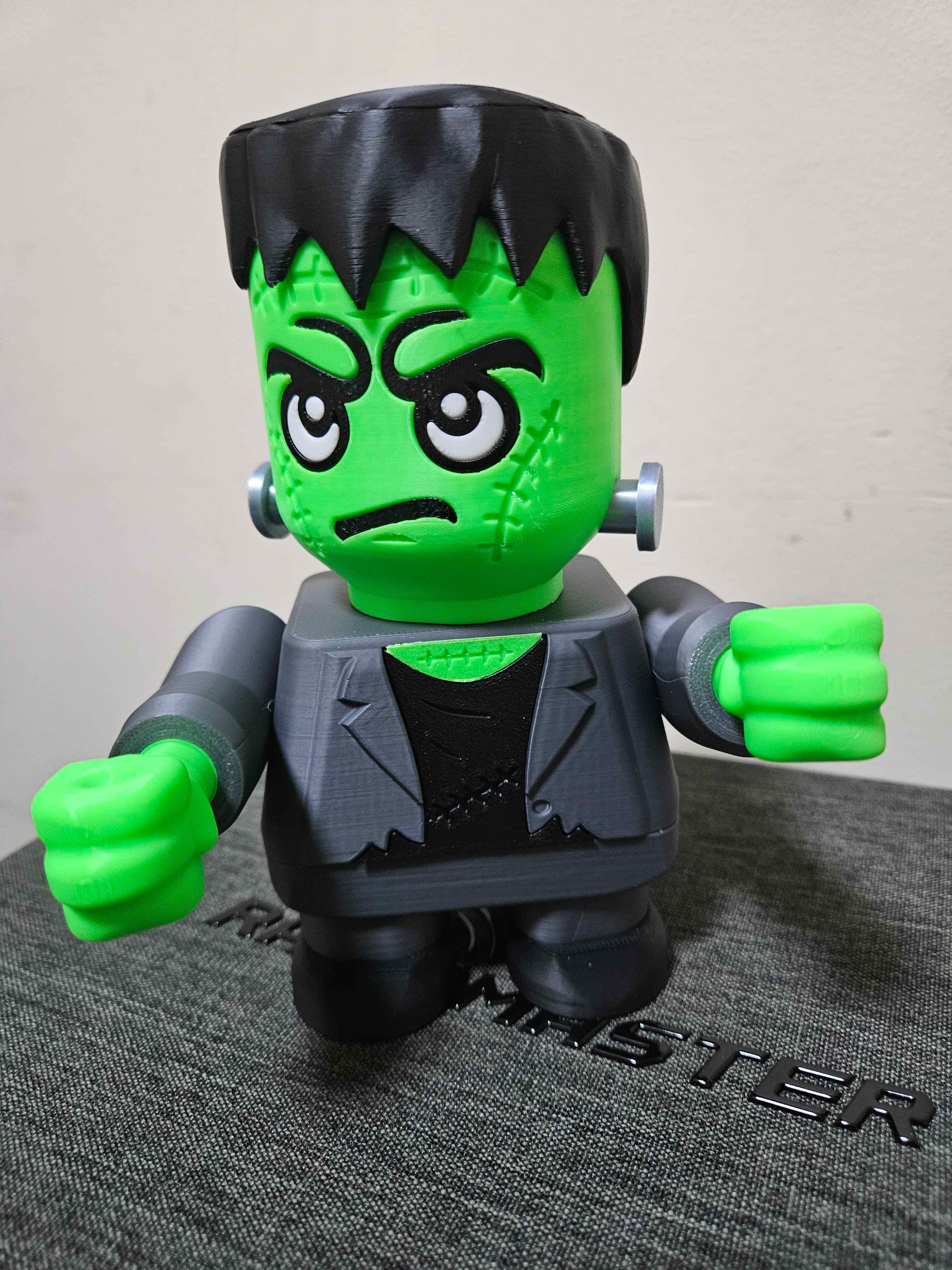 Chunkly Frankenstein's Monster, stuff of nightmares. but a fun print all the same!!