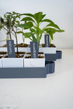 GrowMate 8 - Mid-Size Self Watering Seed Starter Planter 3d model