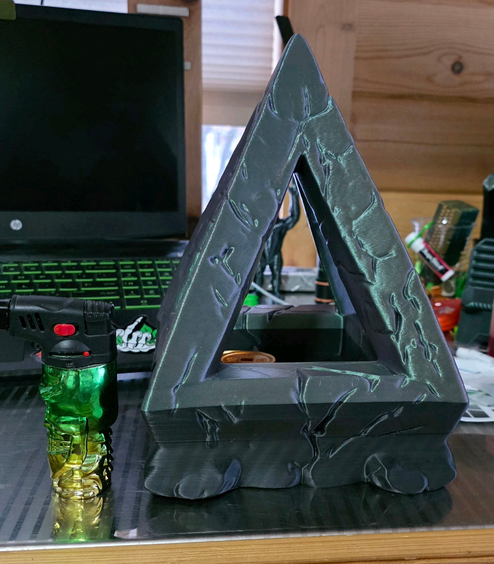 Obelisk Desk Tray - Weathered Pyramid Display 3d model
