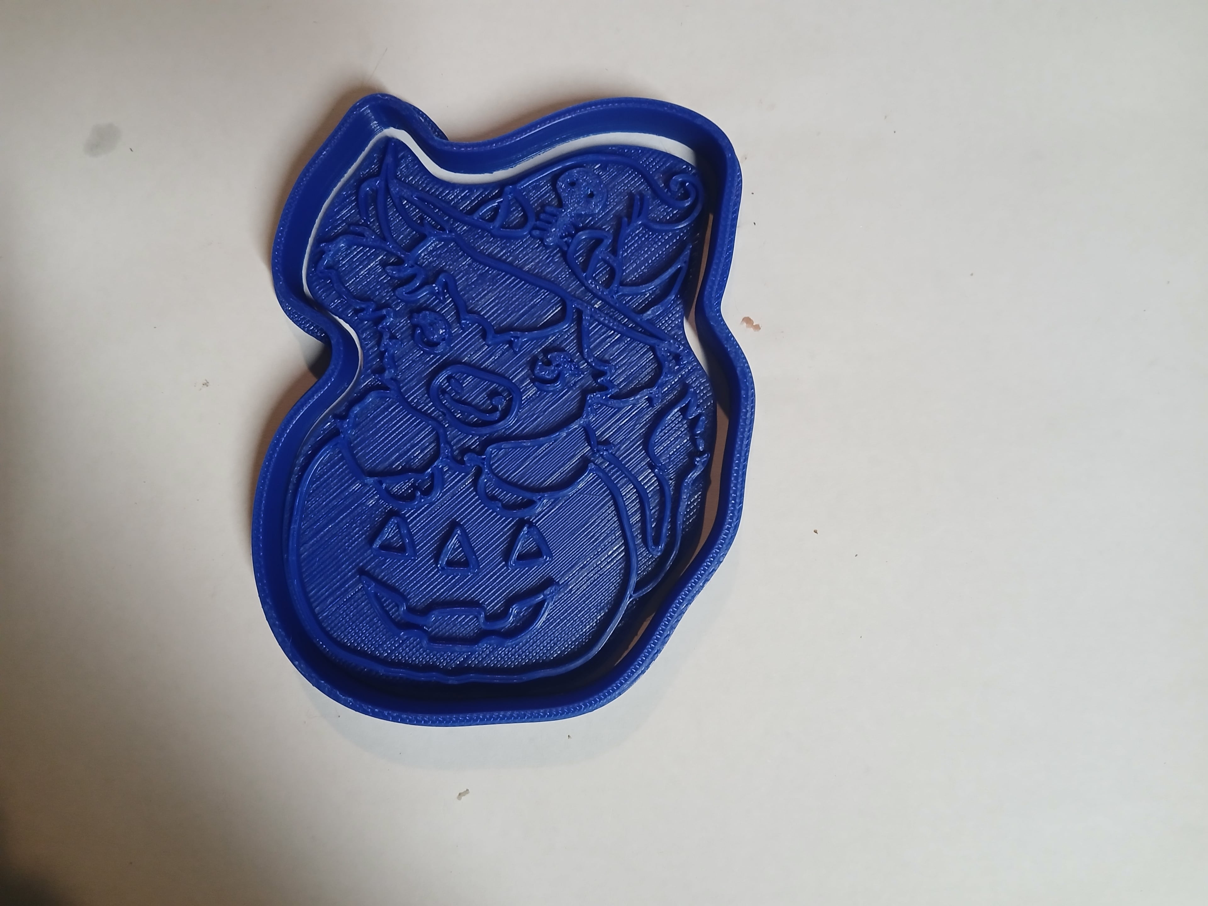 Highland Cow Halloween Cookie Cutter 1.stl 3d model