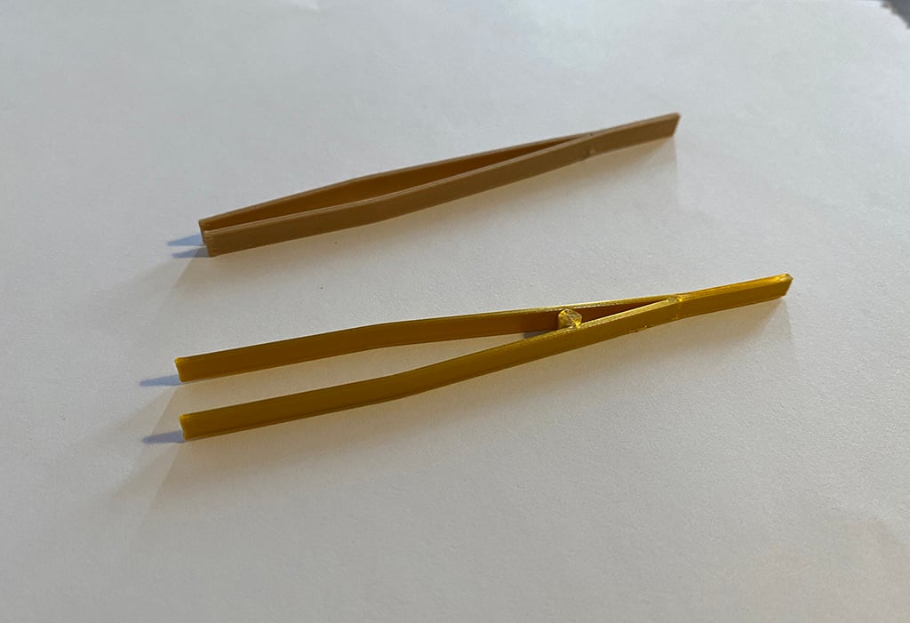 Very delicate tweezers 3d model