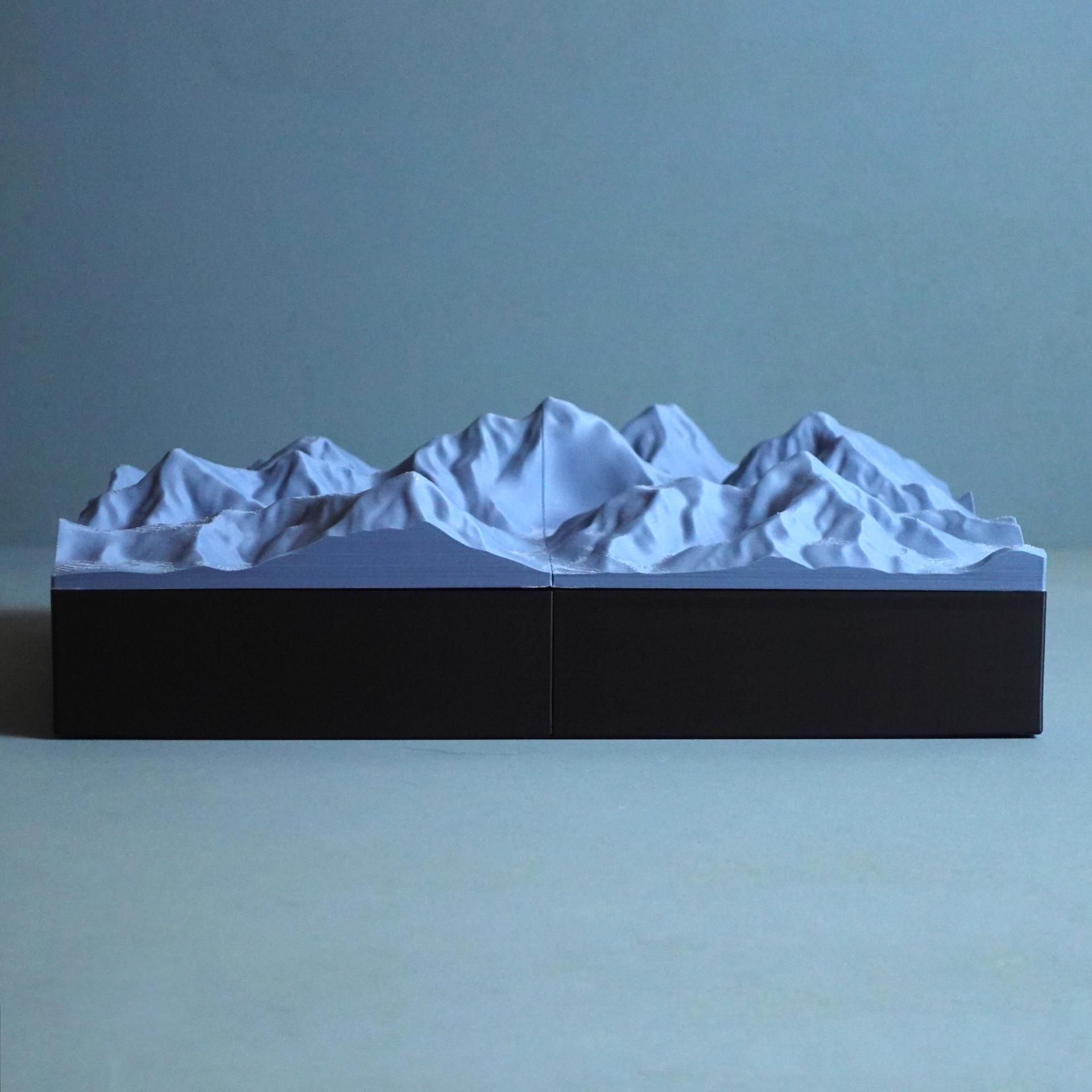Desk paper tray and organizer “Montagne” 3d model