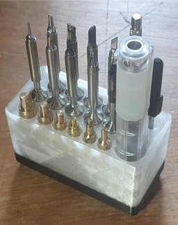 Gridfinity Pinecil/TS100/TS101 + CNCKitchen Heat Set Soldering Tips holder 3d model