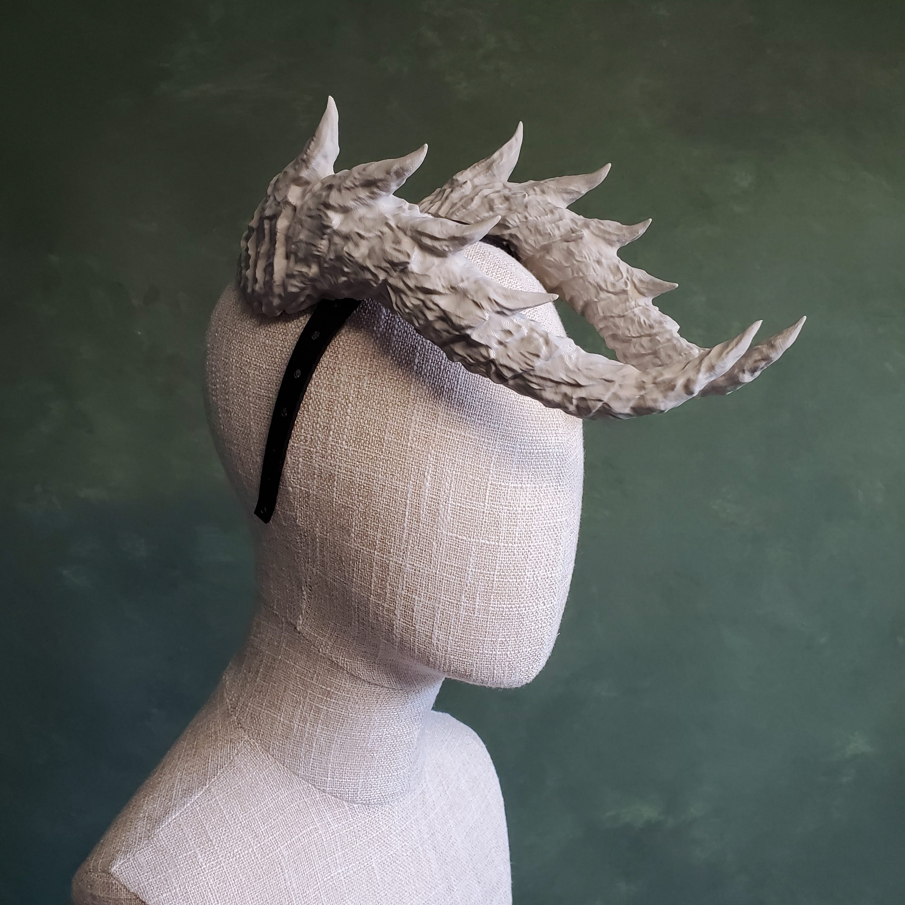 Akila | Fantasy Horns 3d model
