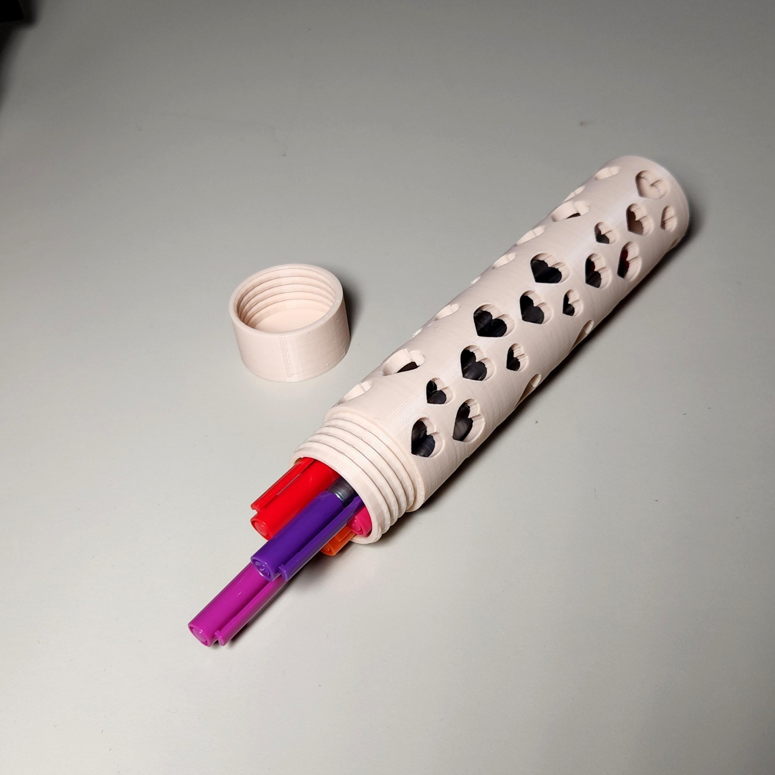 Hearts Pencil Tube - Easy Print 3d model