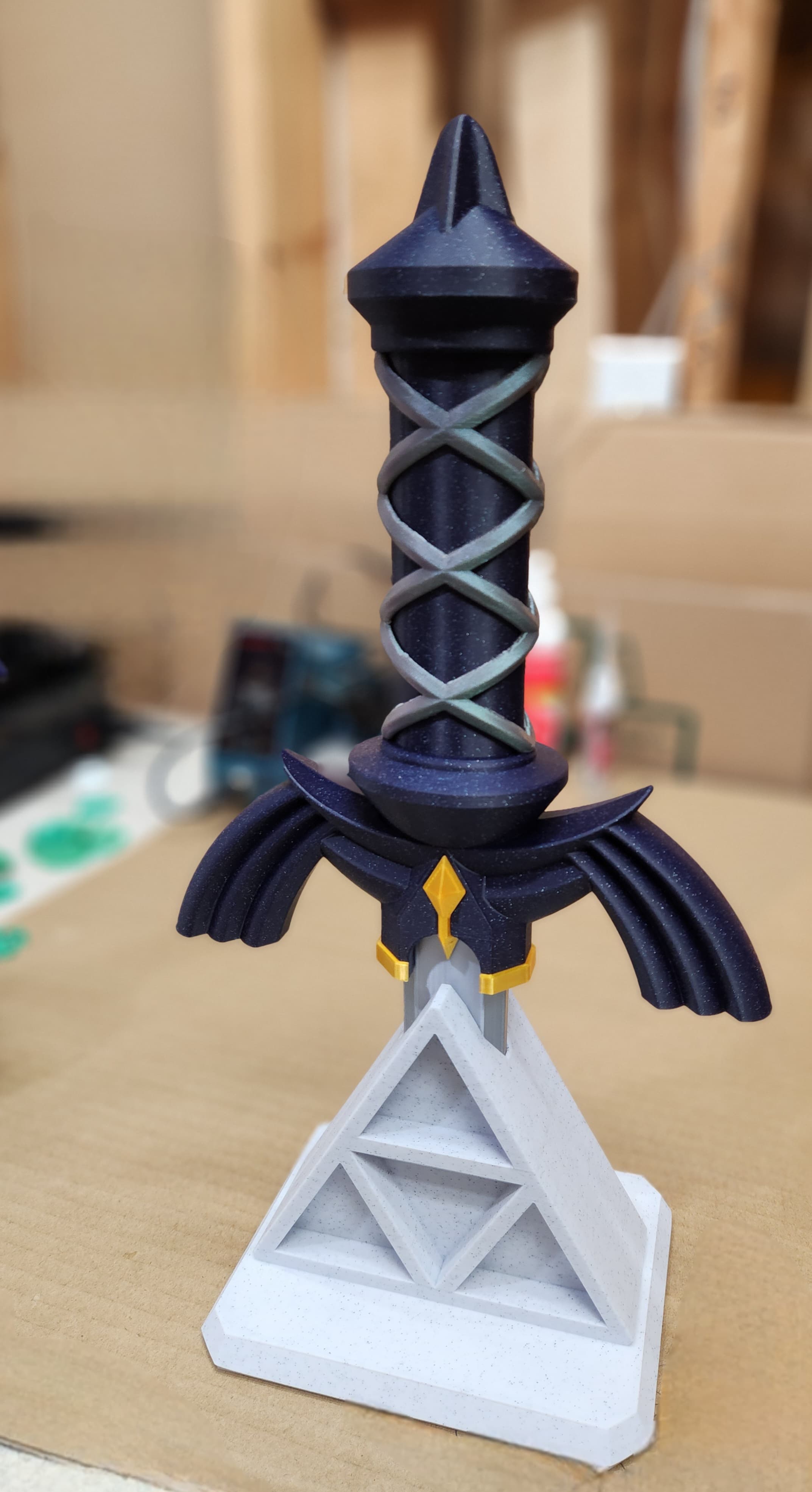 Really love how this model turned out. Had some trouble with the base of the hilt screwing in correctly so ended up just cutting it and gluing it.