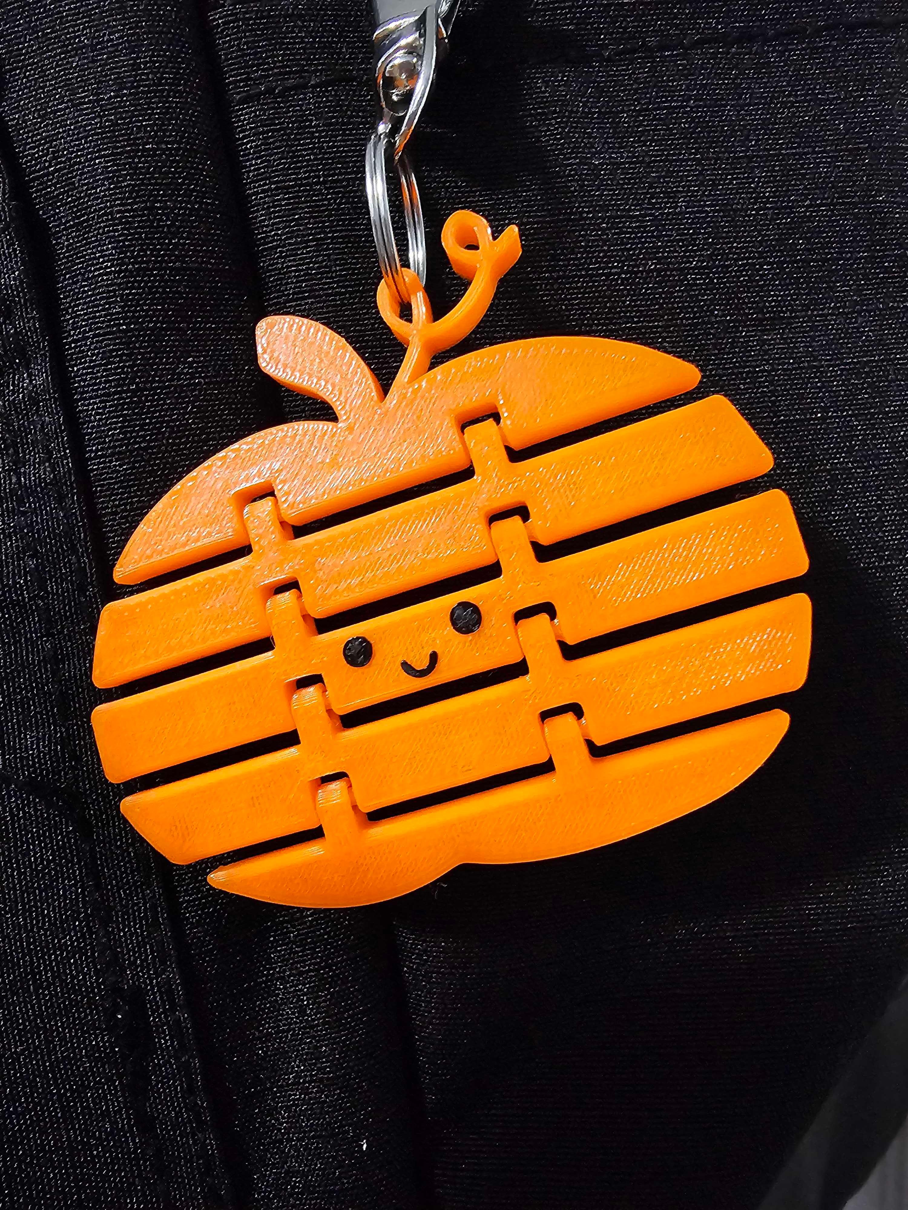 Articulated Kawaii Pumpkin Keychain | Halloween / Thanksgiving flexi fidget toy | Print in place 3d model