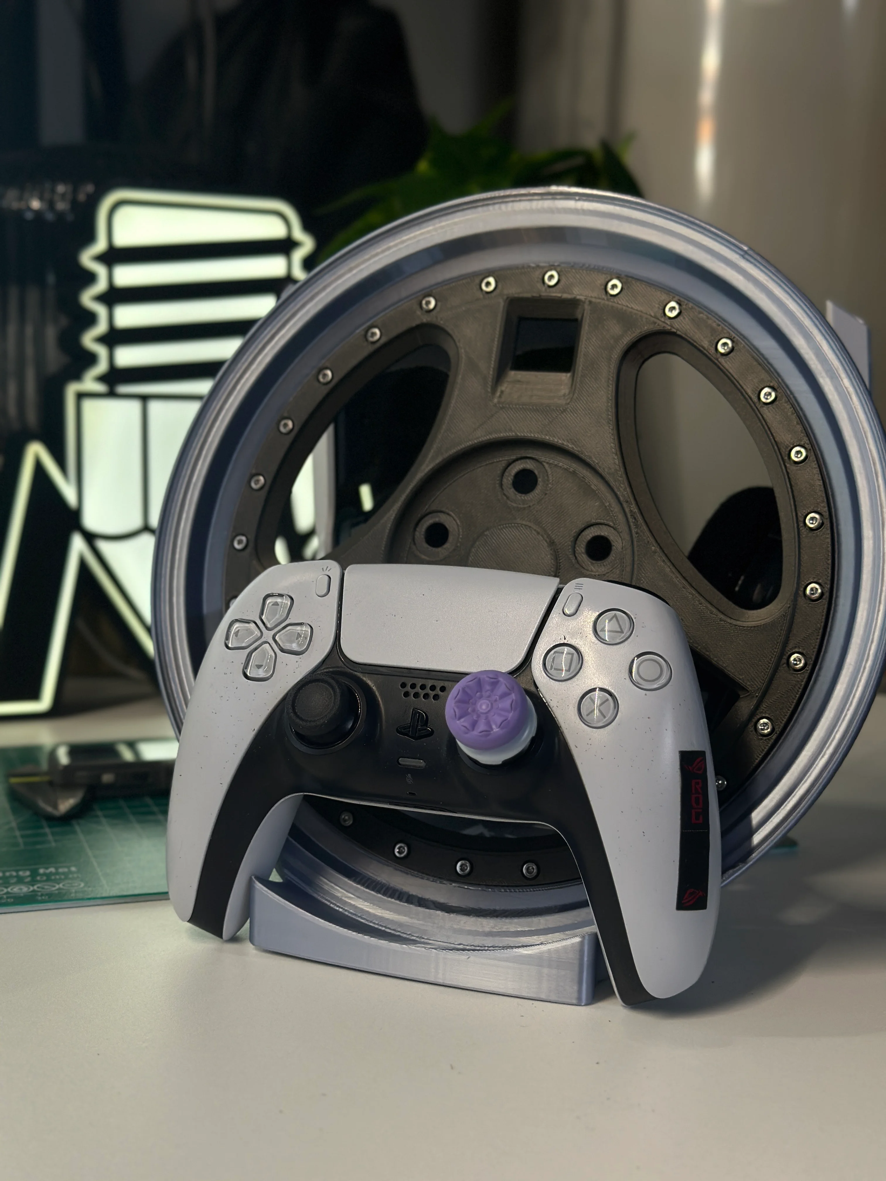 Advan S3 Inspired Wheel Controller and Headphone Stand - Rim.stl 3d model