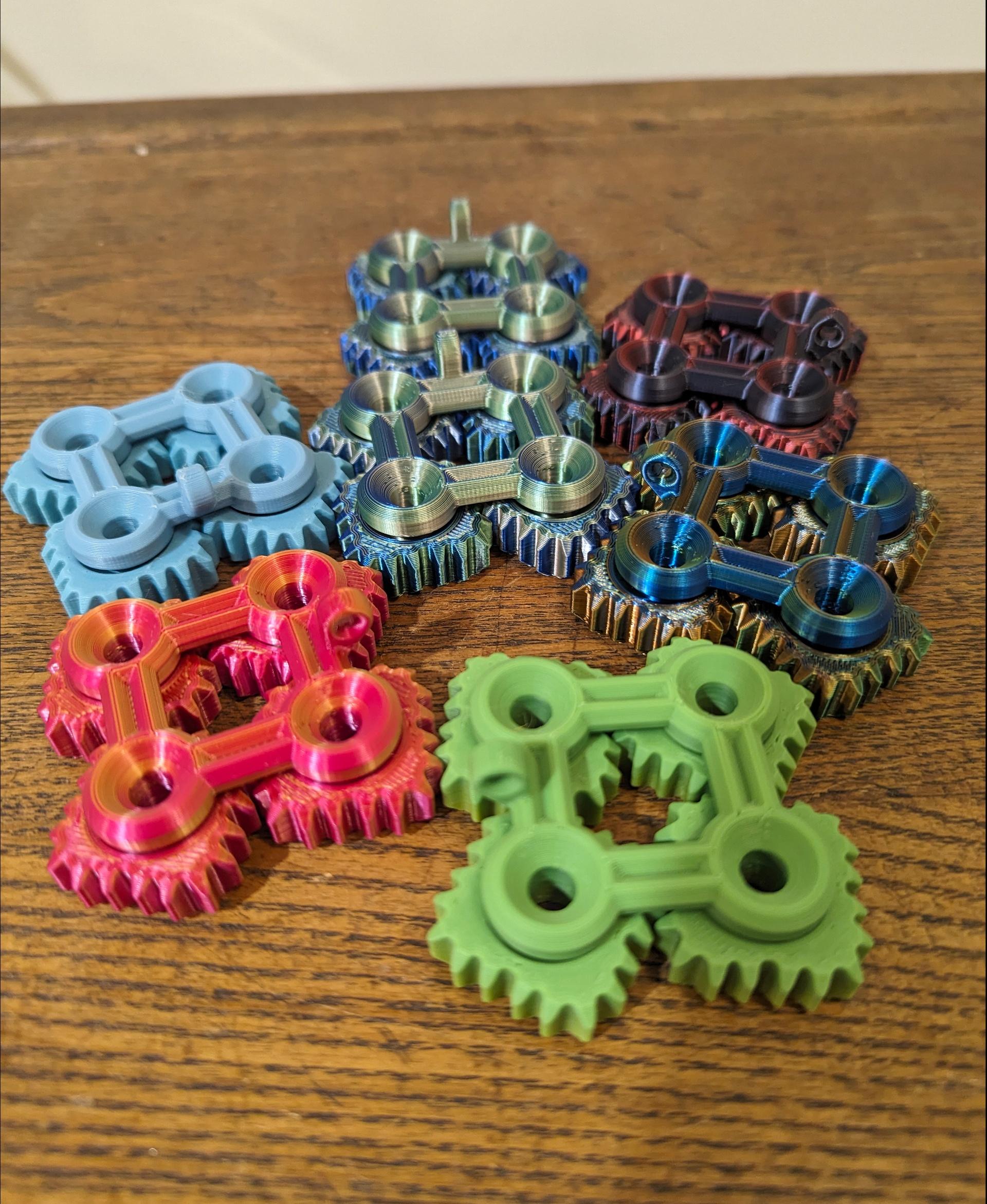 Quad Square Gear Fidget - Printed on the KP3S in various coextrusion filaments.

https://youtube.com/shorts/6L27YvCpFBA?si=xdQXyzGULPEJKODw - 3d model