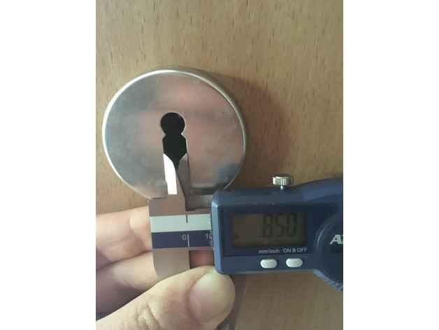 Keyholder Keyhole Key Holder Lock Closer Room Internal Door Schlüsselhalter Schlüsseltürhalter 3d model