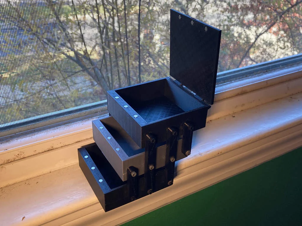 Magnet Box with Tackle Box Style Hinge 3d model