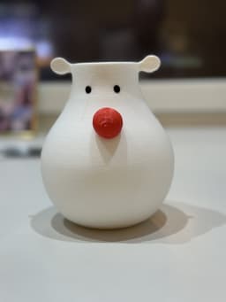 Adorable Reindeer Vase! Perfect for the Holidays 3d model